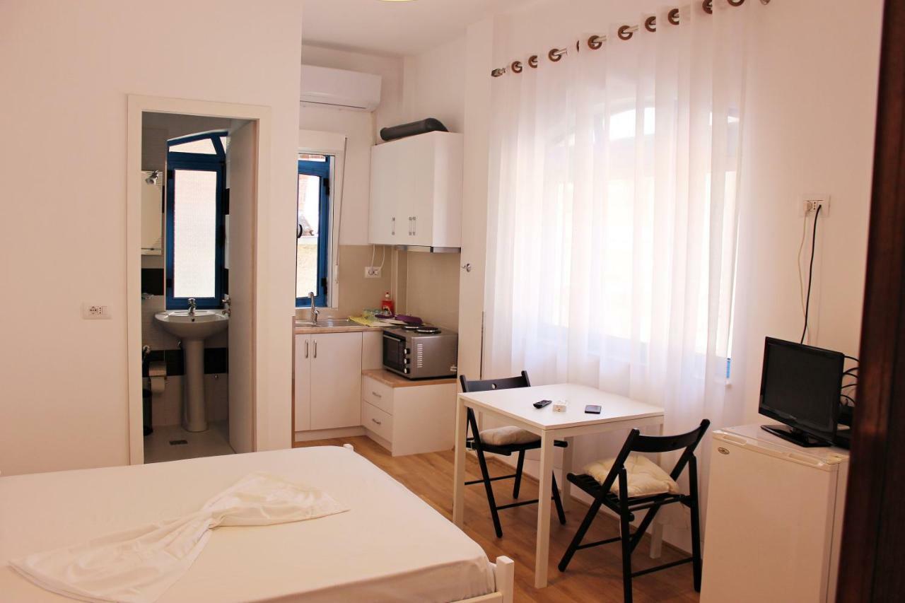 Hercules House Hotell Sarandë Eksteriør bilde